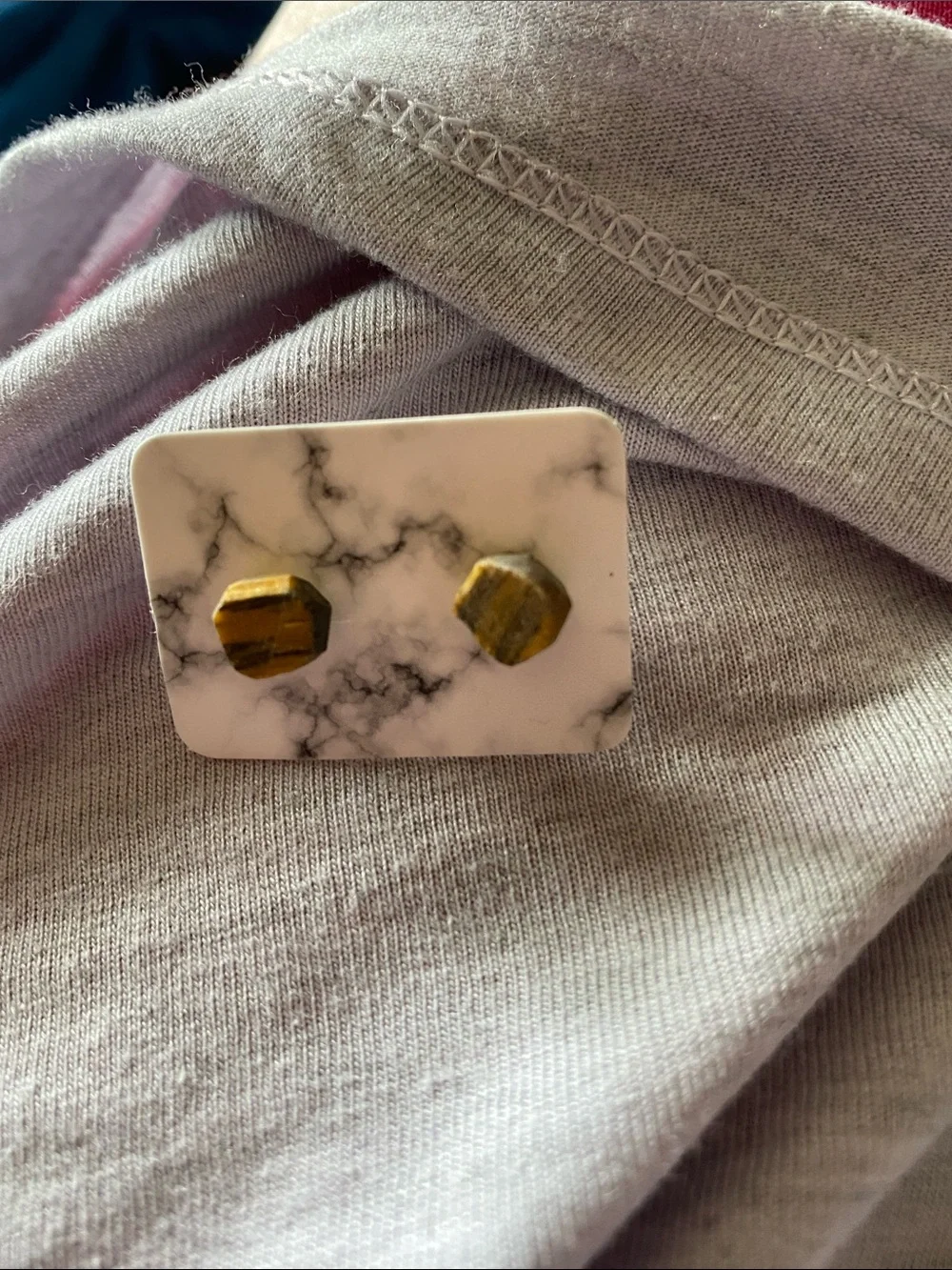 🆕 New Tiger Eye Crystal Stud Gemstone Earrings, gold posts-reposhing
